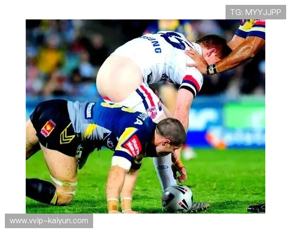 足球场上的意外瞬间:喝水呛到被换下的足球运动员惊魂记